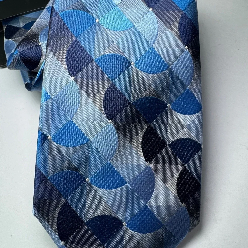 Van Heusen elevate your